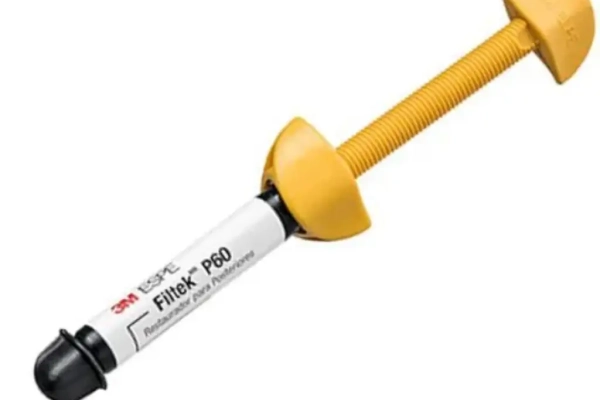 3M FILTEK P60 — COMPOSITE POSTÉRIEUR CONDENSABLE 4 G